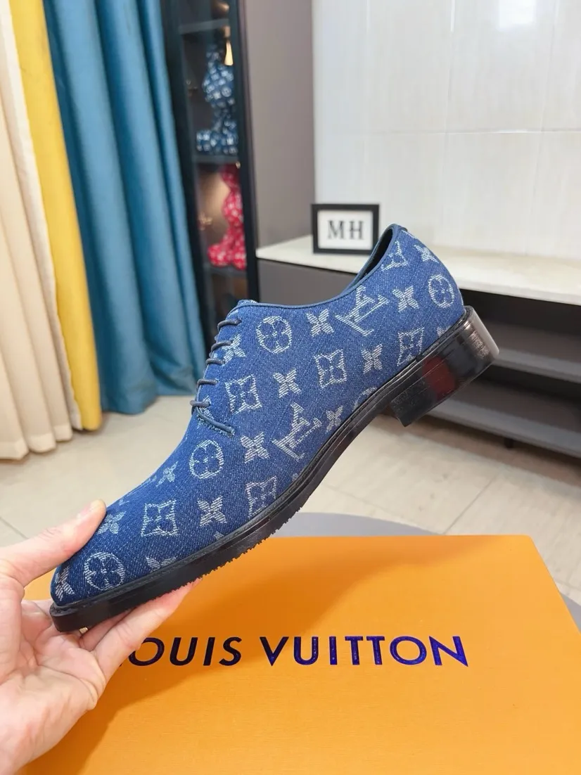 Ex-factory price 720🌹🌹High version [LV] Louis Vuitton's popular casual leather shoes🎖Fashionable and elegant🎖🎖Material: Original imported open-edge beaded cowhide, washed cowhide leather lining, original open-molded rubber outsole, high-end and classy, ​​elegant quality, instantly transforming into a handsome man ❤❤Standard\nNumber: 38-44